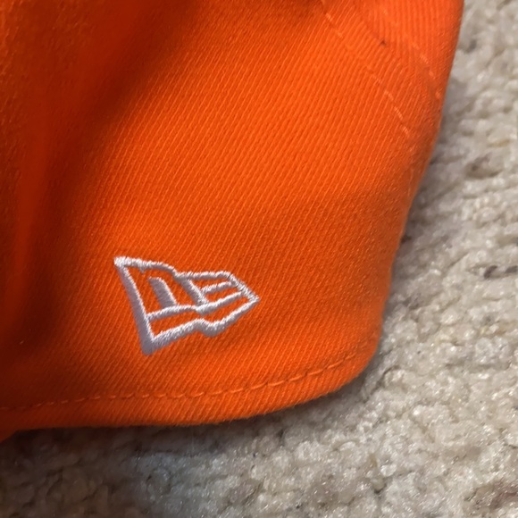 New Era Denver Broncos cap! Like new! - Picture 2 of 6